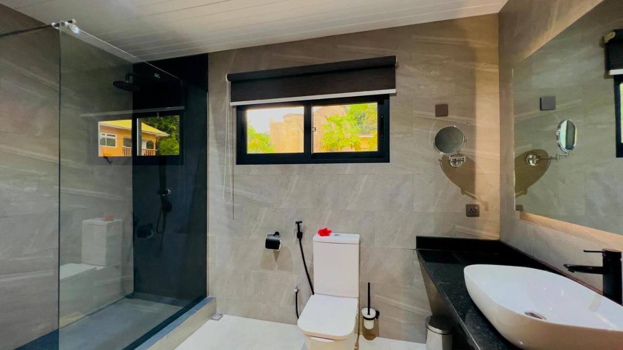 Le Port Guest House Baie Sainte Anne Εξωτερικό φωτογραφία