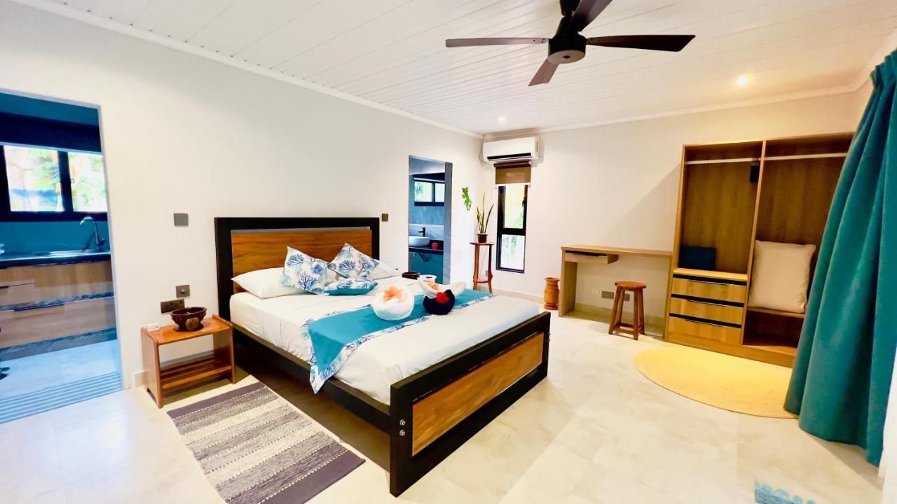 Le Port Guest House Baie Sainte Anne Εξωτερικό φωτογραφία